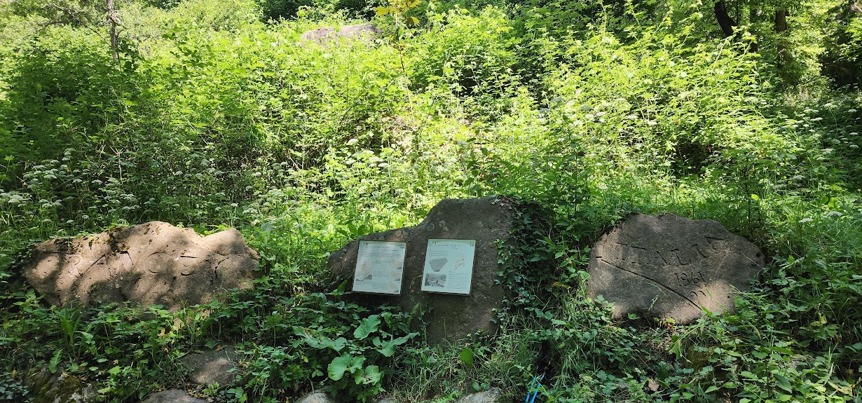 Monument copies des bornes